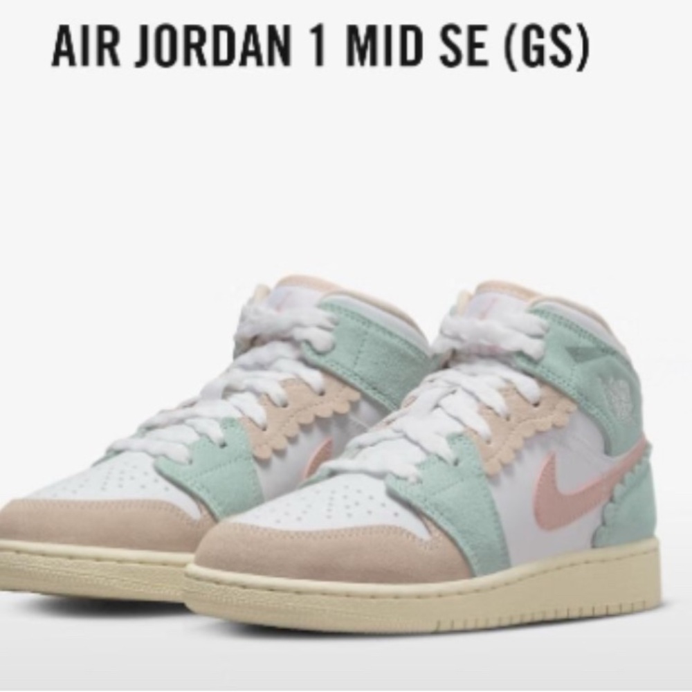 Jordan 1 Mid SE Kids Shoes - White, Pink, Tan